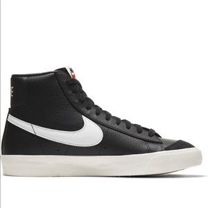 Nike Blazer Mid ‘77